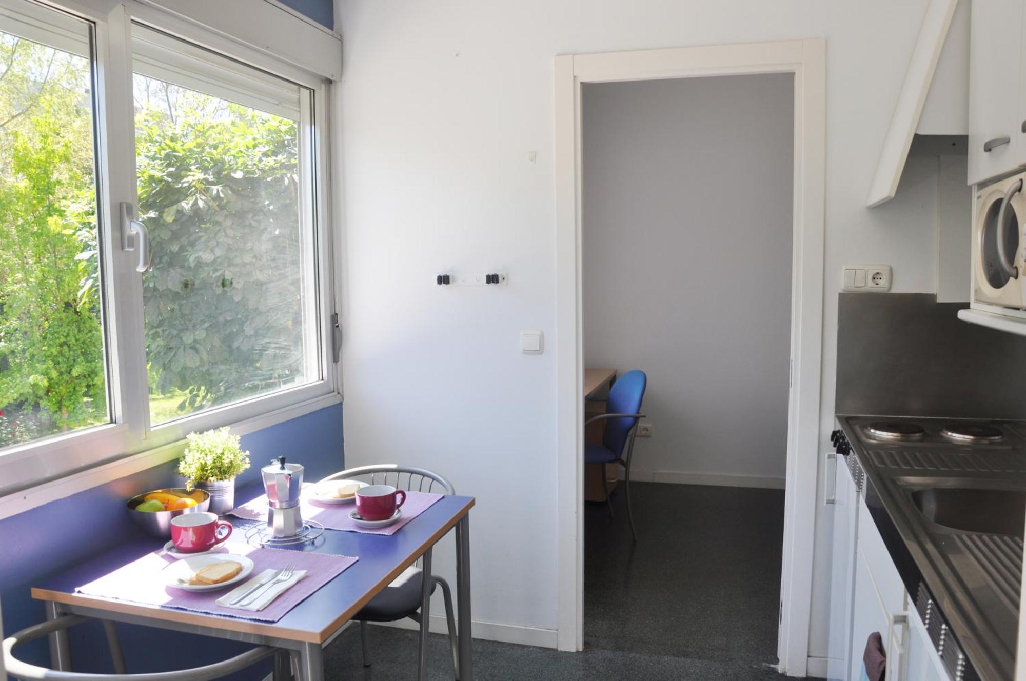 Ferienwohnung Residencia Resa Tomas Alfaro Fournier Vitoria-Gasteiz Exterior foto